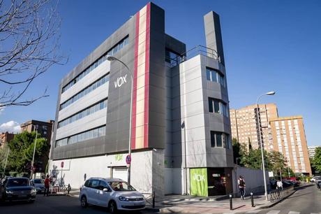 Guardia Civil y Mossos entran en el laboratorio del IRTA de Cerdanyola (Barcelona) por la PPA Guardia Civil y Mossos entran en el laboratorio del IRTA de Cerdanyola (Barcelona) por la PPA