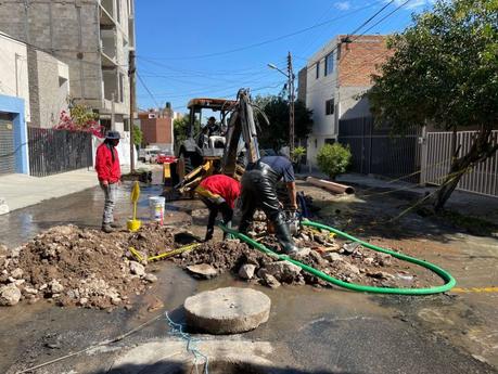 Interapas mantiene en proceso trabajos en el circuito Maestros Ilustres