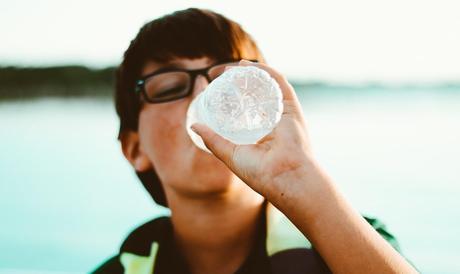 ¿Cómo evitar el jet lag y adaptarse rápido al nuevo horario?