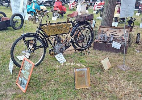 Peugeot Lumière del año 1906 vista en AutoClásica 2025
