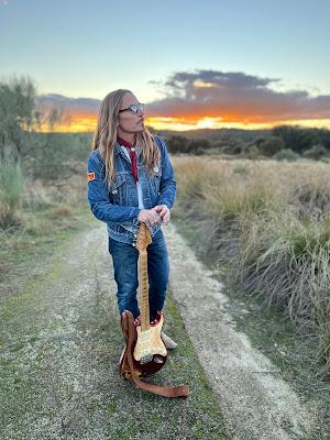 JOEL REYES: 'ÁNGELES Y DEMONIOS' JOEL REYES: 'ÁNGELES Y DEMONIOS'