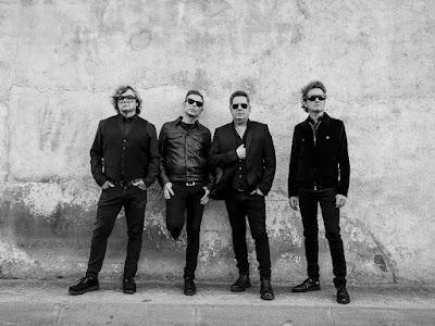 091 - Ven vestida de nube (2025)