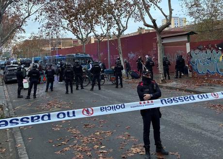 Abascal cierra la campaña de Extremadura con ataques contra el bipartidismo: PP y PSOE «son corruptos» y «lo mismo»