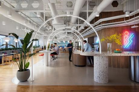 Cómo se trabajó en el mundo en 2025: WeWork confirma que la flexibilidad llegó para quedarse