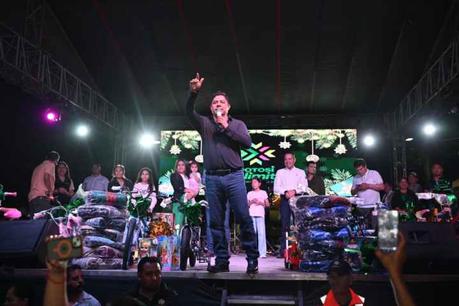 Ricardo Gallardo encabeza posadas navideñas en municipios de la Huasteca Ricardo Gallardo encabeza posadas navideñas en municipios de la Huasteca