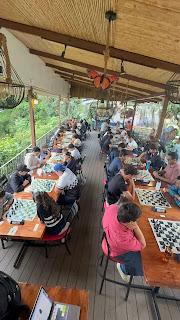 Este domingo todos a: Por La Plata en Escazú.