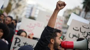 Ayuso presume de gestión y carga contra Sánchez.