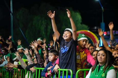 La Presidenta Concejal Paty Aradillas encabeza celebraciones de la Navidad Verde con música, juguetes y convivencia familiar La Presidenta Concejal Paty Aradillas encabeza celebraciones de la Navidad Verde con música, juguetes y convivencia familiar