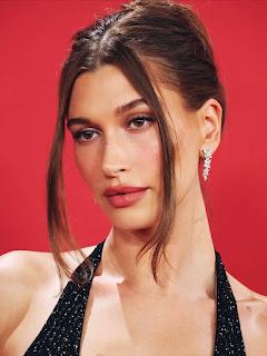 DOS PEINADOS INFALIBLES PARA ARRASAR EN TUS CITAS NAVIDEÑAS