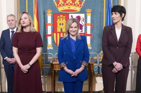 Feijóo y ‘barones’ del PP advierten del «trasvase» de voto del PSOE a Vox