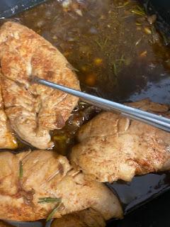 PAVO CON GRANADA Y ROMERO