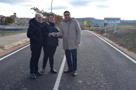 Inaugurada la carretera de Paracuellos de la Vega a Campillo de Altobuey