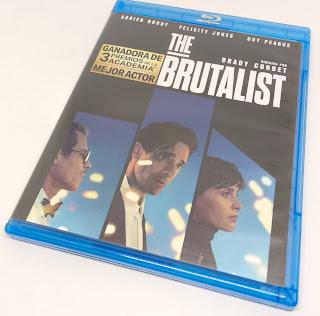 Por Enrique Bellón.Nos llega de mano de Arvi Licensing un...