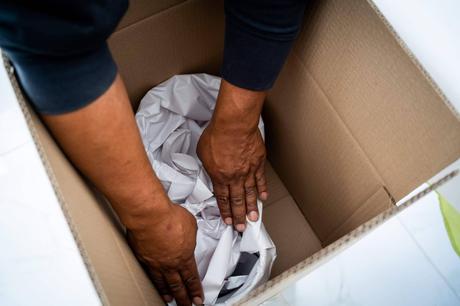 El error más común al hacer una mudanza, embalar mal los objetos frágiles