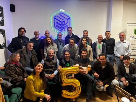 Quema histórica para celebrar el 5º Aniversario del Ethix, el token español pionero DEFI. Quema histórica para celebrar el 5º Aniversario del Ethix, el token español pionero DEFI.