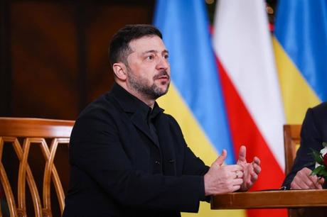 Castro asegura que culminará su mandato al frente de Honduras