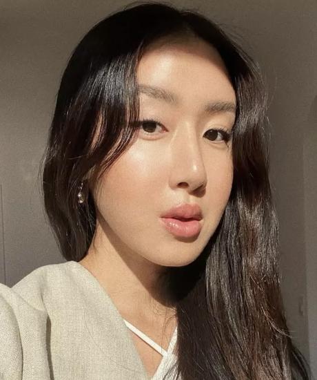 tips de maquillaje tiktok labios delineador marrón como se hace paso a paso makeup Artist internacionales redes sociales.