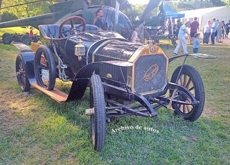 Anasagasti del Museo Nacional de Aeronáutica en AutoClásica 2025