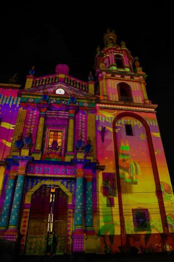 Familias celebran la identidad soledense con proyección navideña