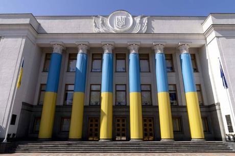 Las agencias anticorrupción de Ucrania desvelan una trama de compra de votos en el Parlamento