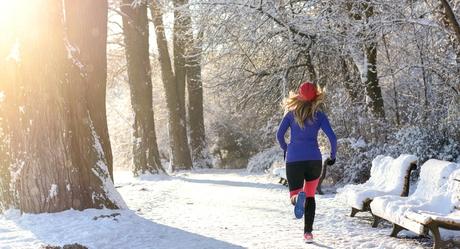 Errores al entrenar al aire libre en días fríos y cómo corregirlos entrenar al aire libre en días fríos