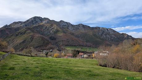 Llegando a Soto de Agues desde el Retriñón