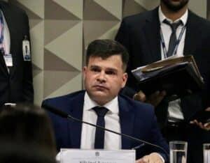 Detienen a un asesor de Bolsonaro por infringir las medidas cautelares de su condena por golpismo