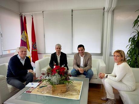 Valverde avanza una línea de ayudas de 500.000 euros para residencias de mayores de titularidad municipal de Ciudad Real