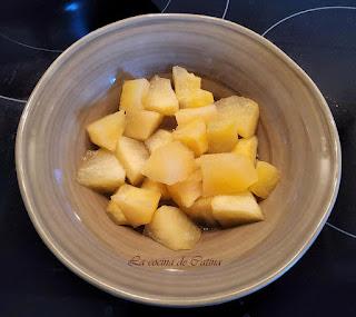 Ensalada de canónigos y queso de cabra