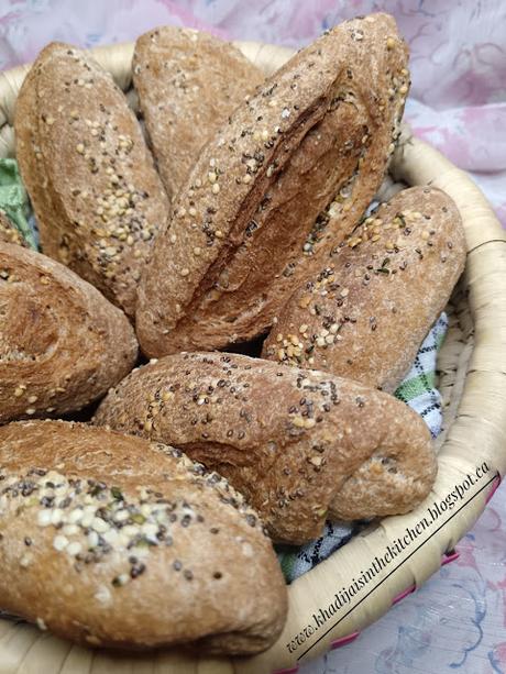 PETITS PAINS MULTIGRAINS / MULTIGRAIN BREAD ROLLS / PANECILLOS MULTIGRANOS  / خبيزات متعددة الحبوب