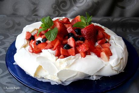 TARTA PAVLOVA