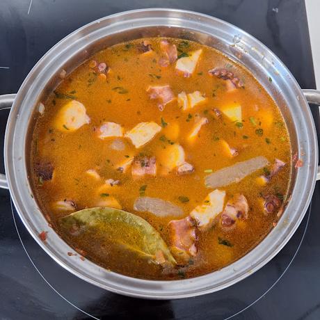 Guiso de pulpo con patatas Guiso de pulpo con patatas