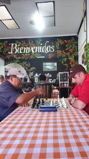 Dr. Ricardo Murillo triunfa en el primer blitz 2026
