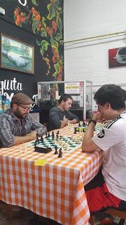 Dr. Ricardo Murillo triunfa en el primer blitz 2026