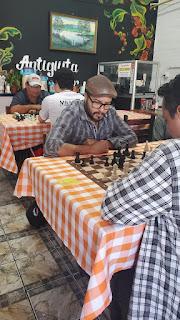 Dr. Ricardo Murillo triunfa en el primer blitz 2026