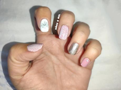 Diseño de uñas jersey en rosa y blanco