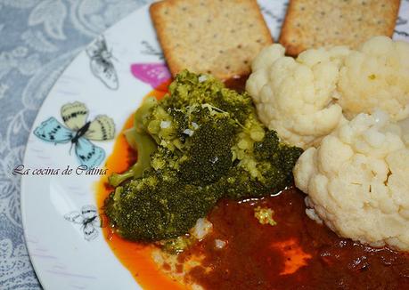 Coliflor y brócoli con salsa de pimentón Coliflor y brócoli con salsa de pimentón