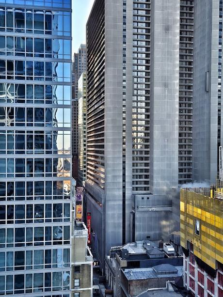 New York: NY