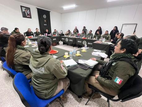 Guardia Civil de Soledad participa en conversatorio sobre derechos infantiles
