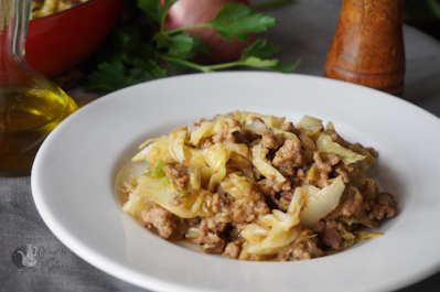 Salteado de repollo con carne Salteado de repollo con carne