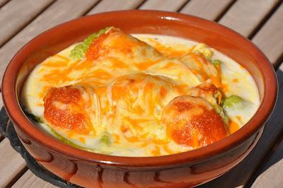 Brocolí Gratinado Con Salsa Romesco
