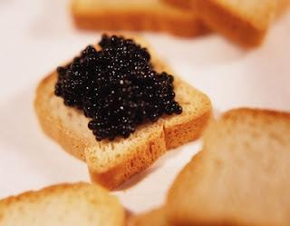 Cocaina, caviar, puros y huevos Kinder