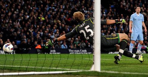 El Apache lanza una flecha por el título!