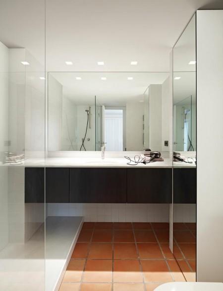 sillas eames muebles de diseño minimalismo español estilo minimalista estilo decoración moderno diseño de interiores decoración en blanco y negro decoración de interiores cocina negra chimenea de diseño casas minimalistas 