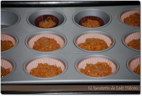 Cupcakes de zanahoria especiados con frosting de mascarpone Cupcakes de zanahoria especiados con frosting de mascarpone