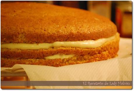 Tarta de chocolate y crema de canela