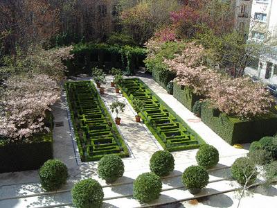 Jardines secretos (III): El Jardín del Edificio Zurich