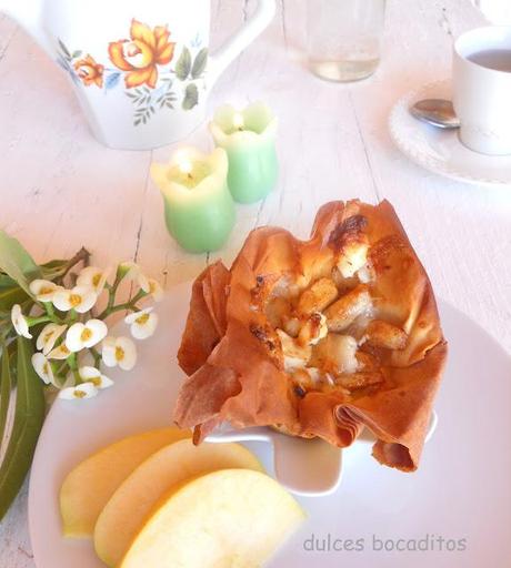 CRUJIENTE DE MANZANAS Y QUESO CABRA CRUJIENTE DE MANZANAS Y QUESO CABRA