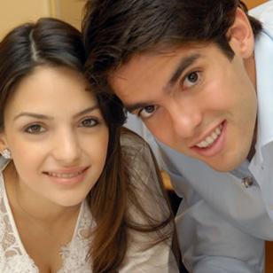 Prensa dice a Kaká y su esposa `sectarios´