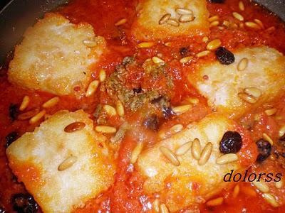 Bacallà amb tomate o bacalao con tomate